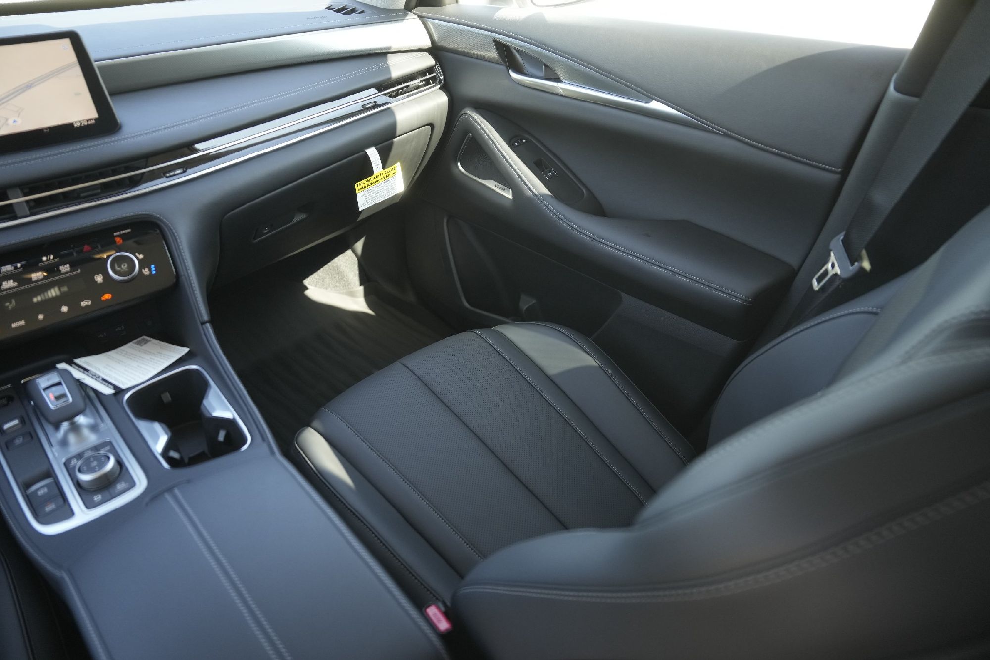 2026 Infiniti QX60 Luxe photo 16