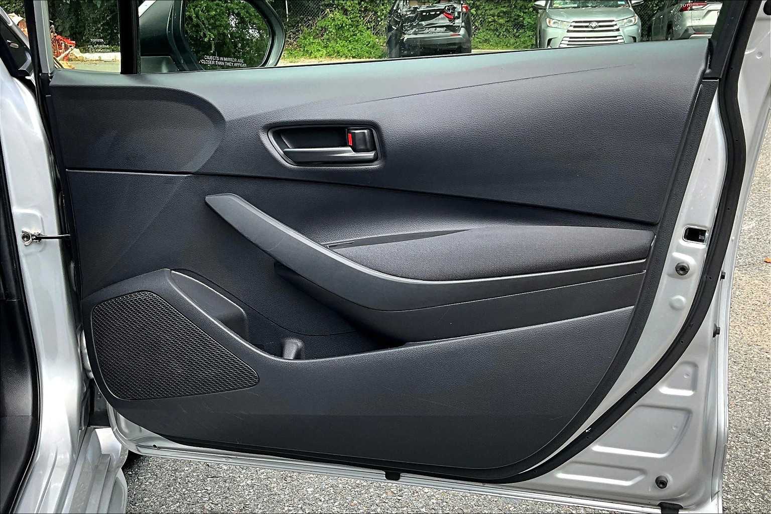 2023 Toyota Corolla Hybrid LE photo 20