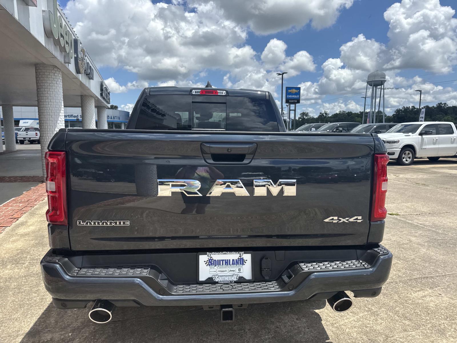 2026 Ram 1500 Laramie photo 3