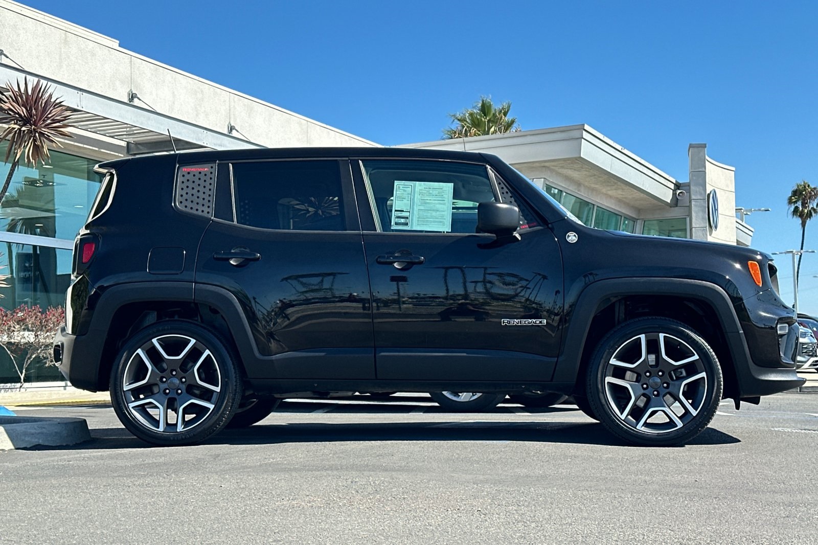 2021 Jeep Renegade Sport photo 3