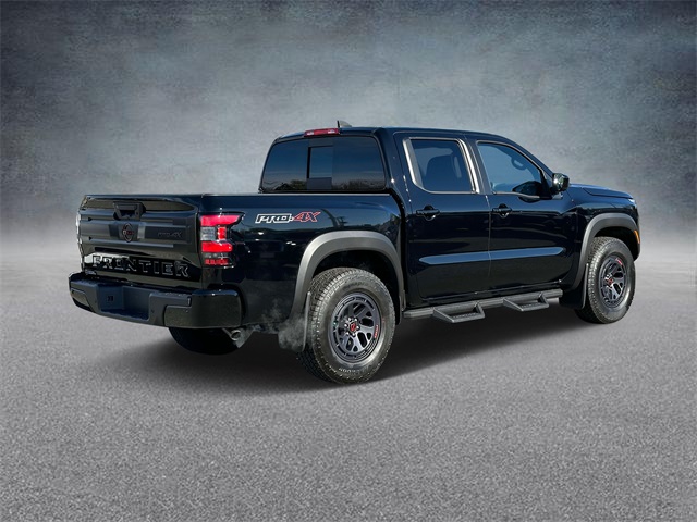 2025 Nissan Frontier PRO-4X photo 2