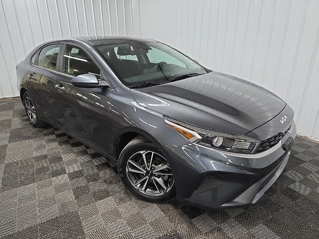 2023 Kia Forte LXS photo 7