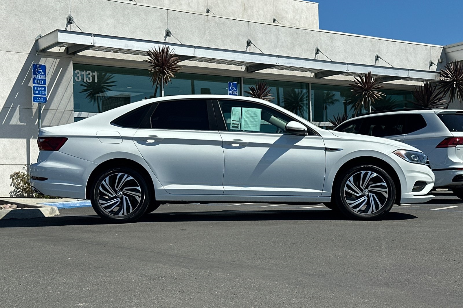 2020 Volkswagen Jetta 1.4T SEL Premium photo 3