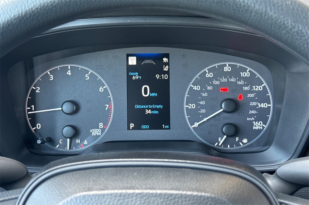 2025 Toyota Corolla LE photo 19