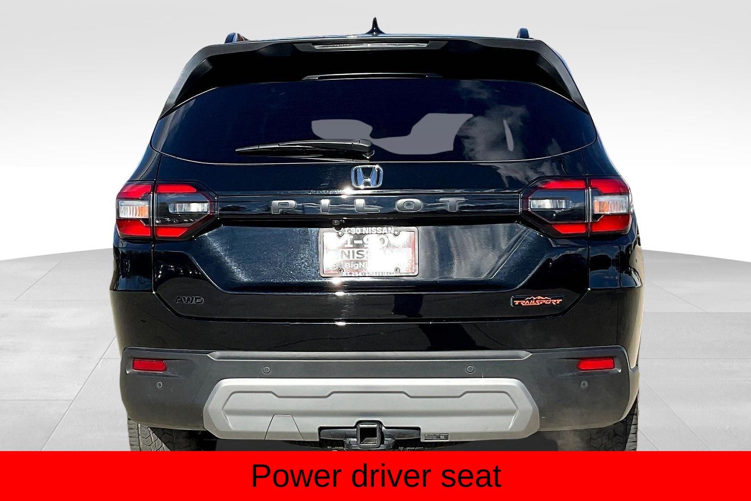 2025 Honda Pilot TrailSport photo 3