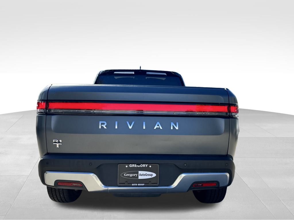 2024 Rivian R1T Adventure photo 4
