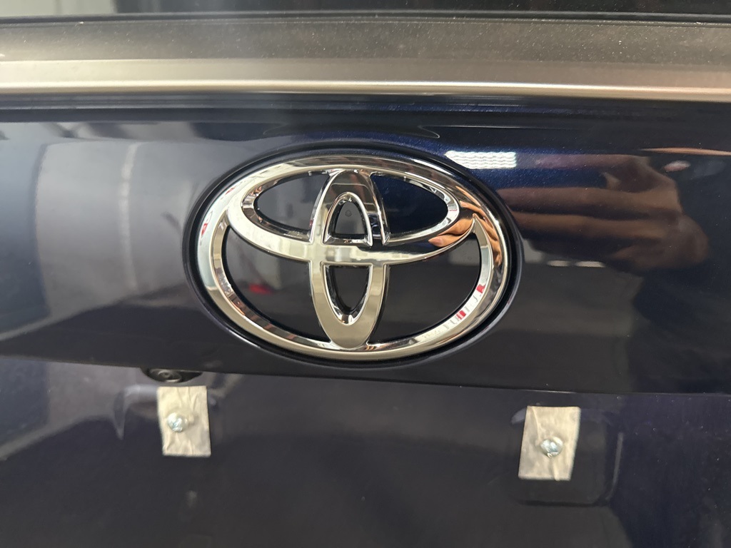 2025 Toyota RAV4 Hybrid XSE photo 20