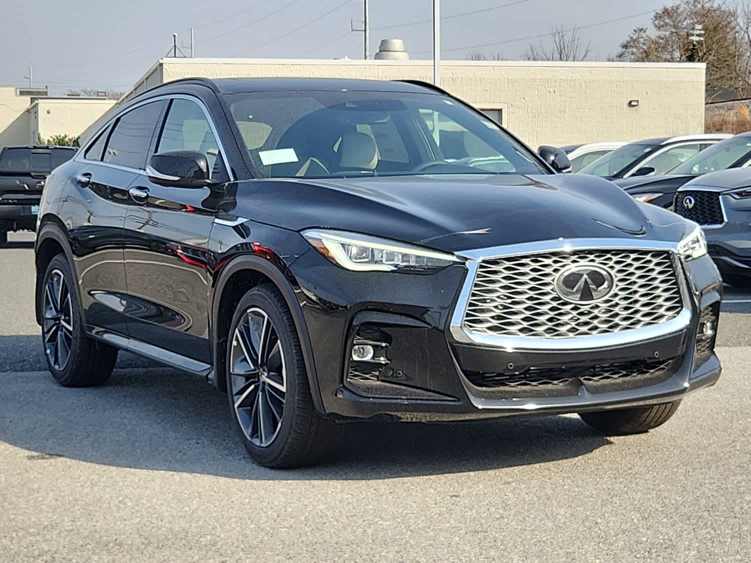 2025 Infiniti QX55 Essential photo 2