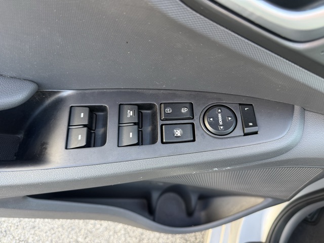 2018 Hyundai Ioniq SEL photo 12