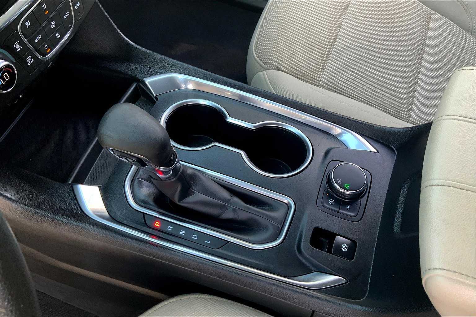 2022 Chevrolet Traverse L photo 14