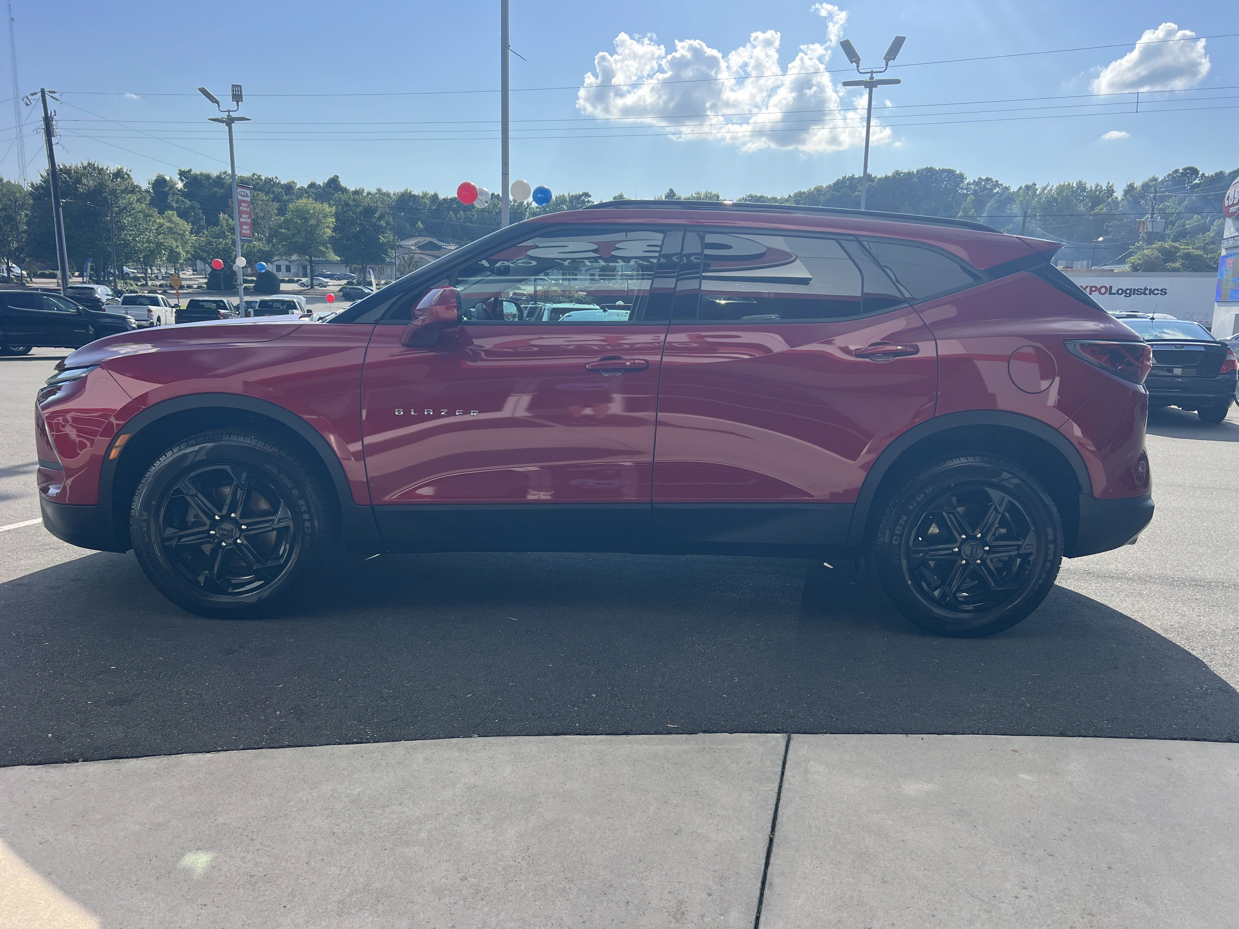 2023 Chevrolet Blazer 2LT photo 2