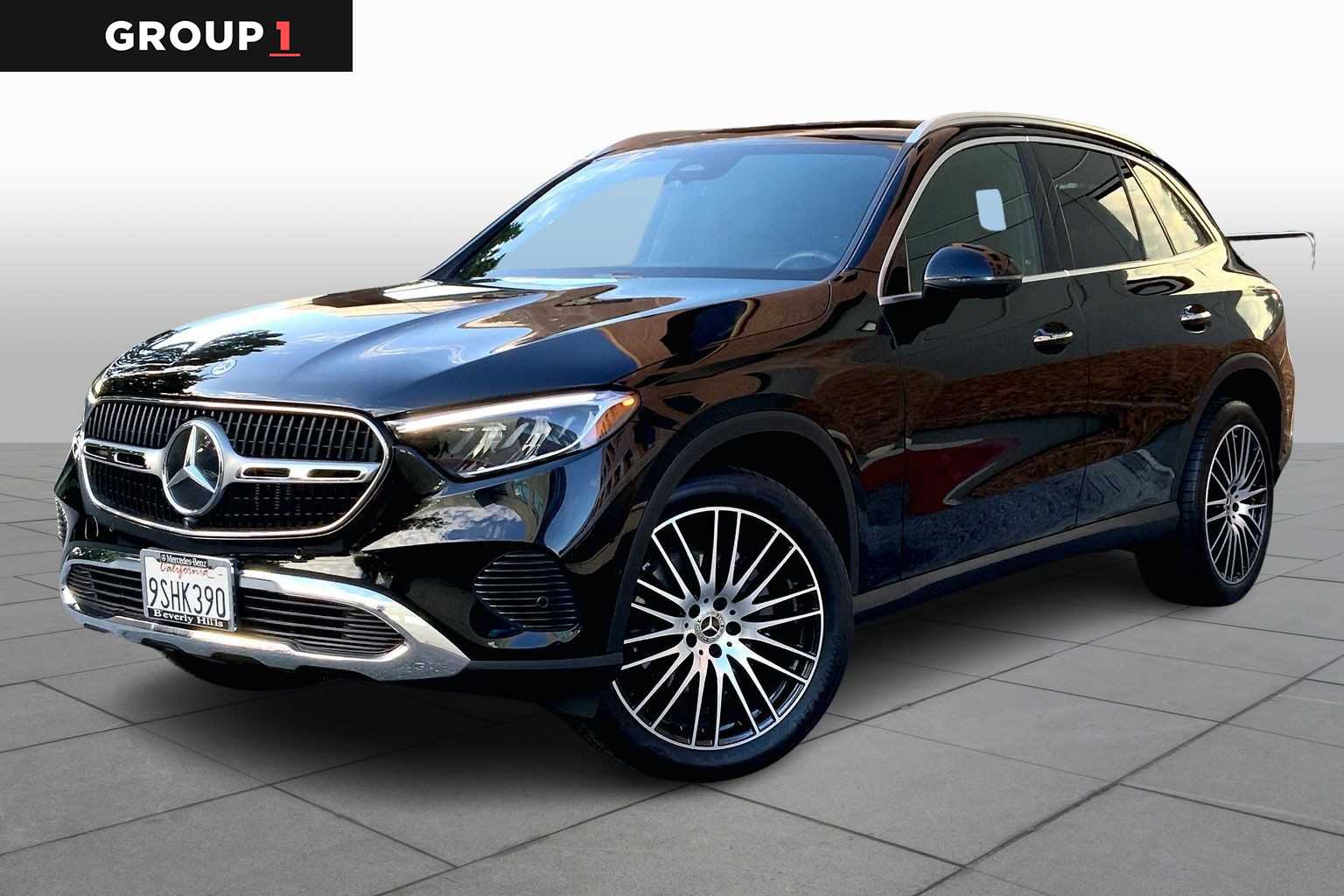 2025 Mercedes-Benz GLC Base's photo