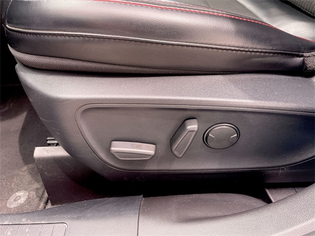 2024 Ford Escape ST-Line photo 4