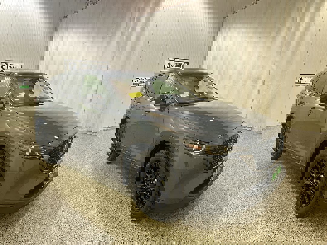 2025 Mazda CX-5 S Carbon Edition's photo