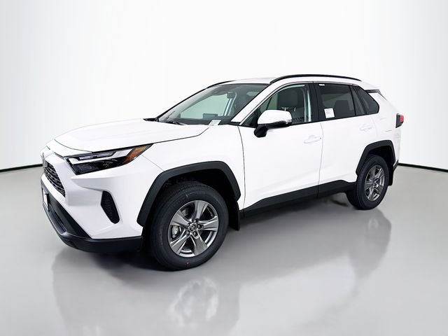 2025 Toyota RAV4 XLE photo 2