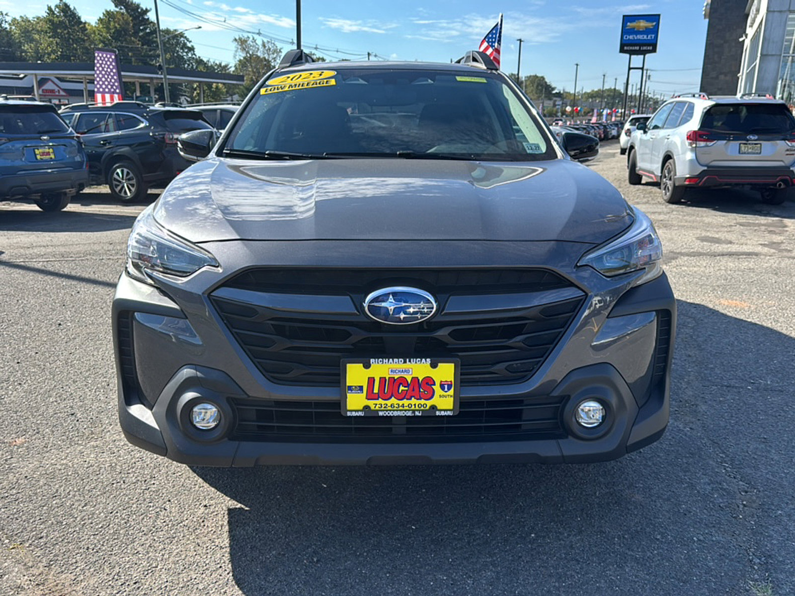 2023 Subaru Outback Premium photo 2