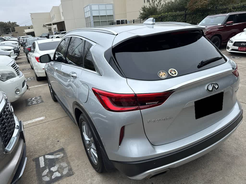 2021 Infiniti QX50 Luxe photo 3