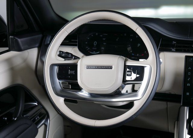 2023 Land Rover Range Rover Autobiography photo 14