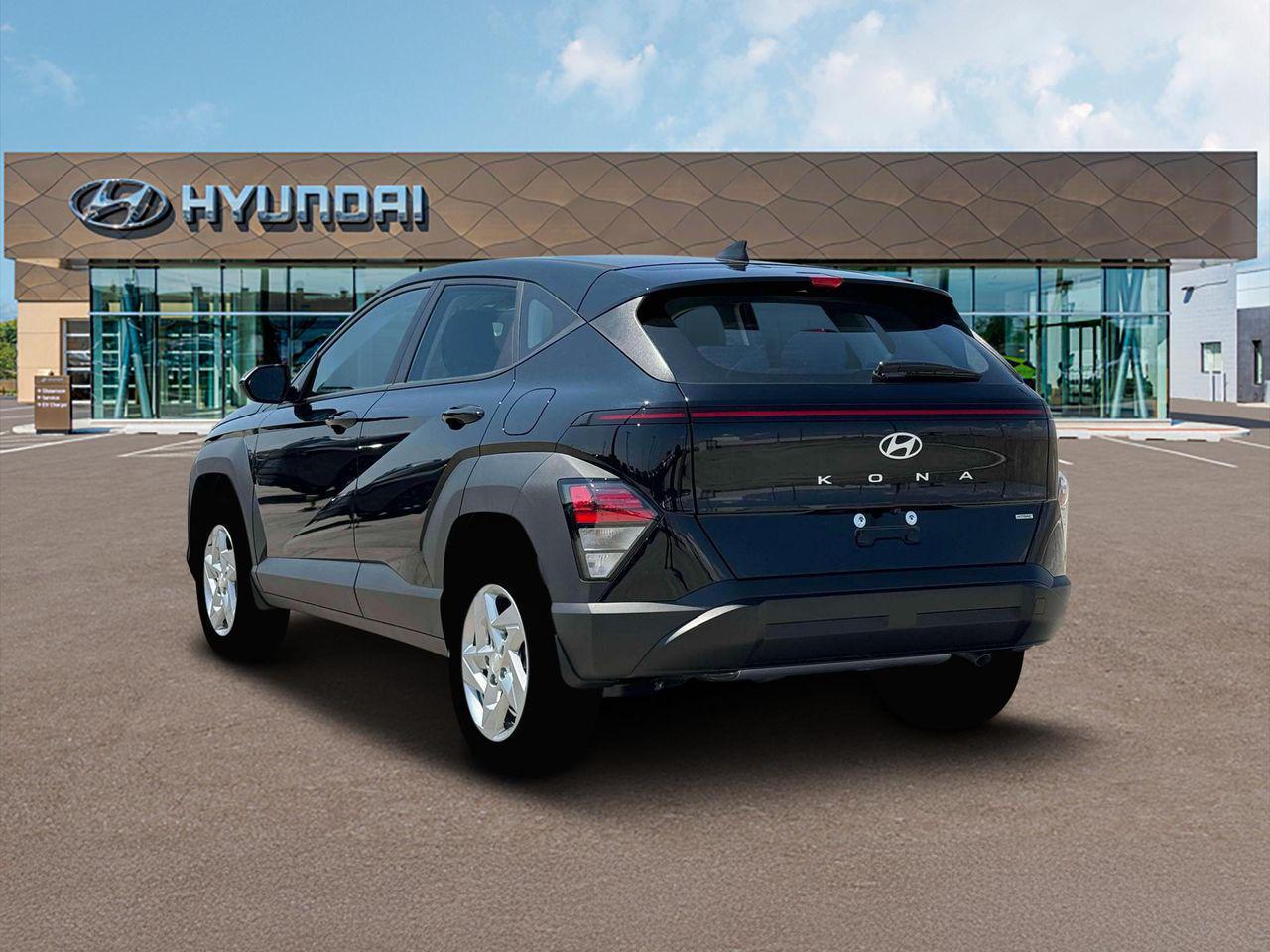 2026 Hyundai Kona SE photo 4