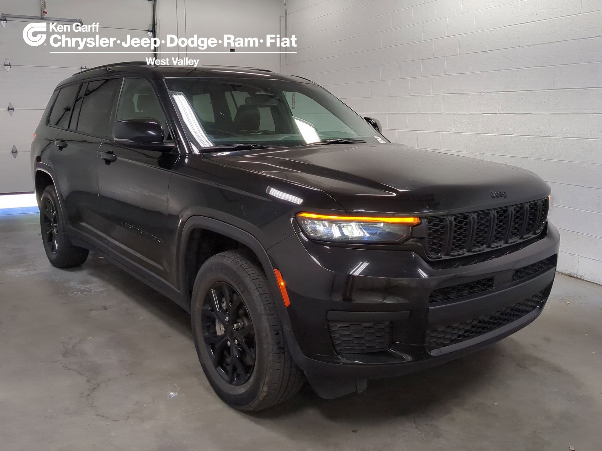 2024 Jeep Grand Cherokee L Altitude's photo