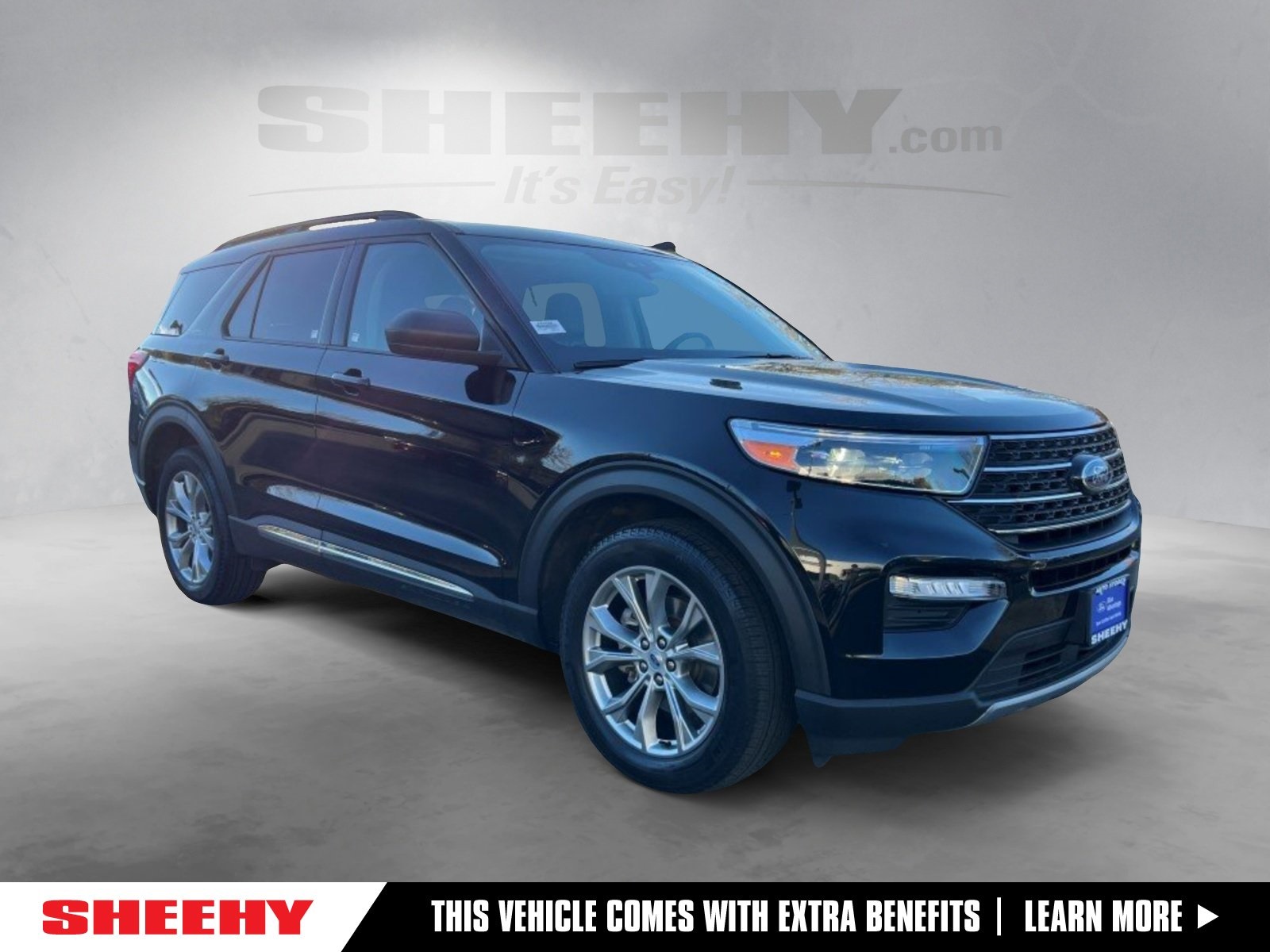 2023 Ford Explorer XLT's photo