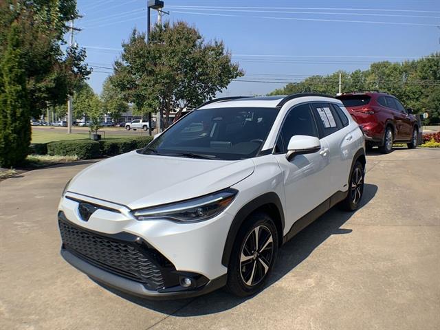 2024 Toyota Corolla Cross XSE's photo