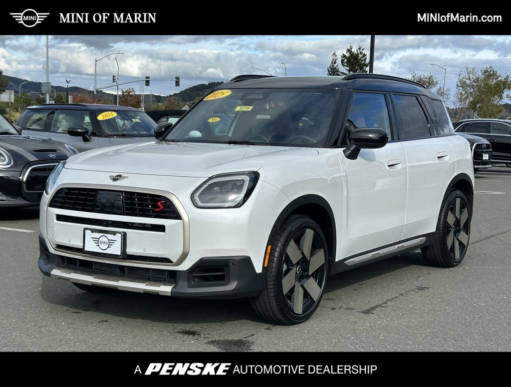 2025 MINI Countryman S's photo
