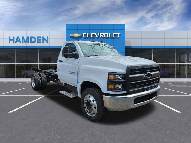 2024 Chevrolet Silverado 4500 Medium Duty Chassis Cab 1LT's photo