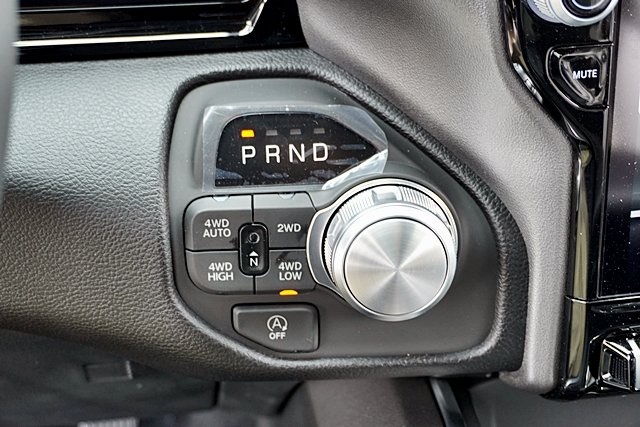 New 2026 Bright White Clear-Coat Exterior Paint RAM Laramie image 40