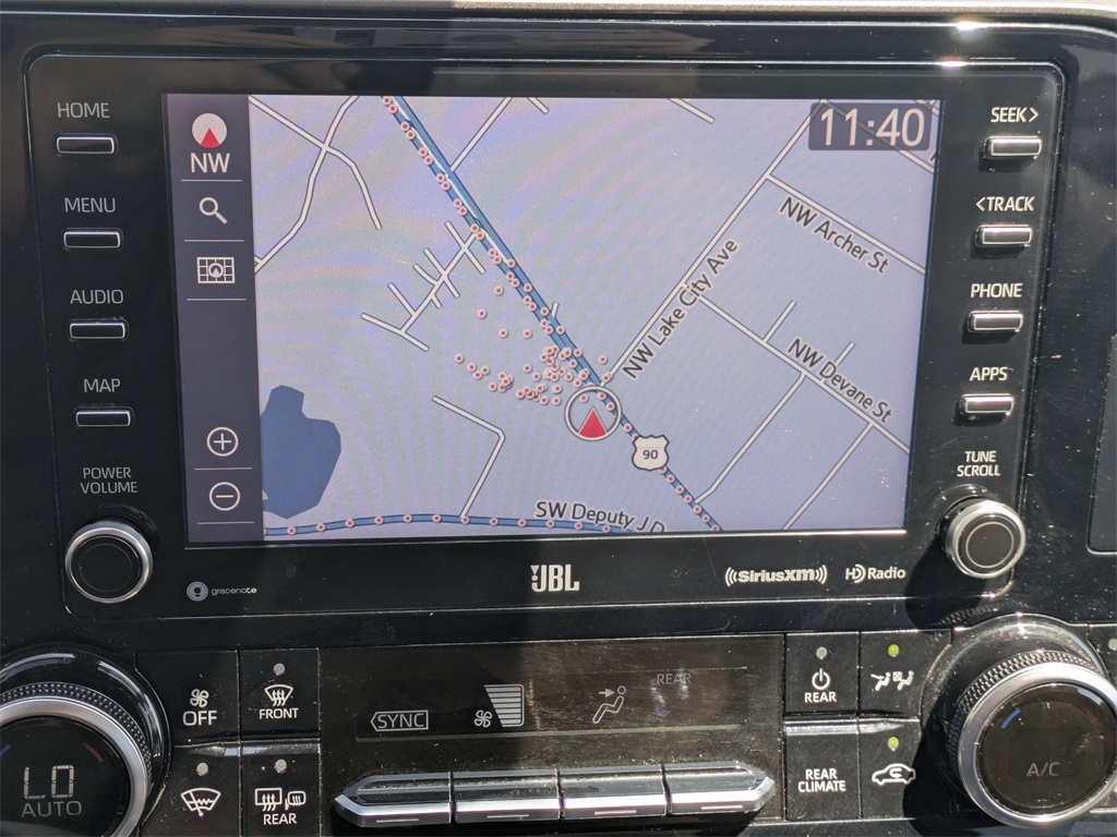 2020 Toyota Highlander Limited photo 23