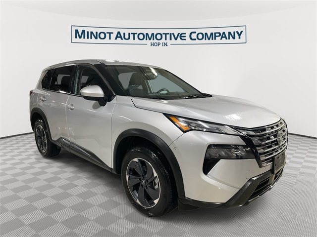 2024 Nissan Rogue SV's photo