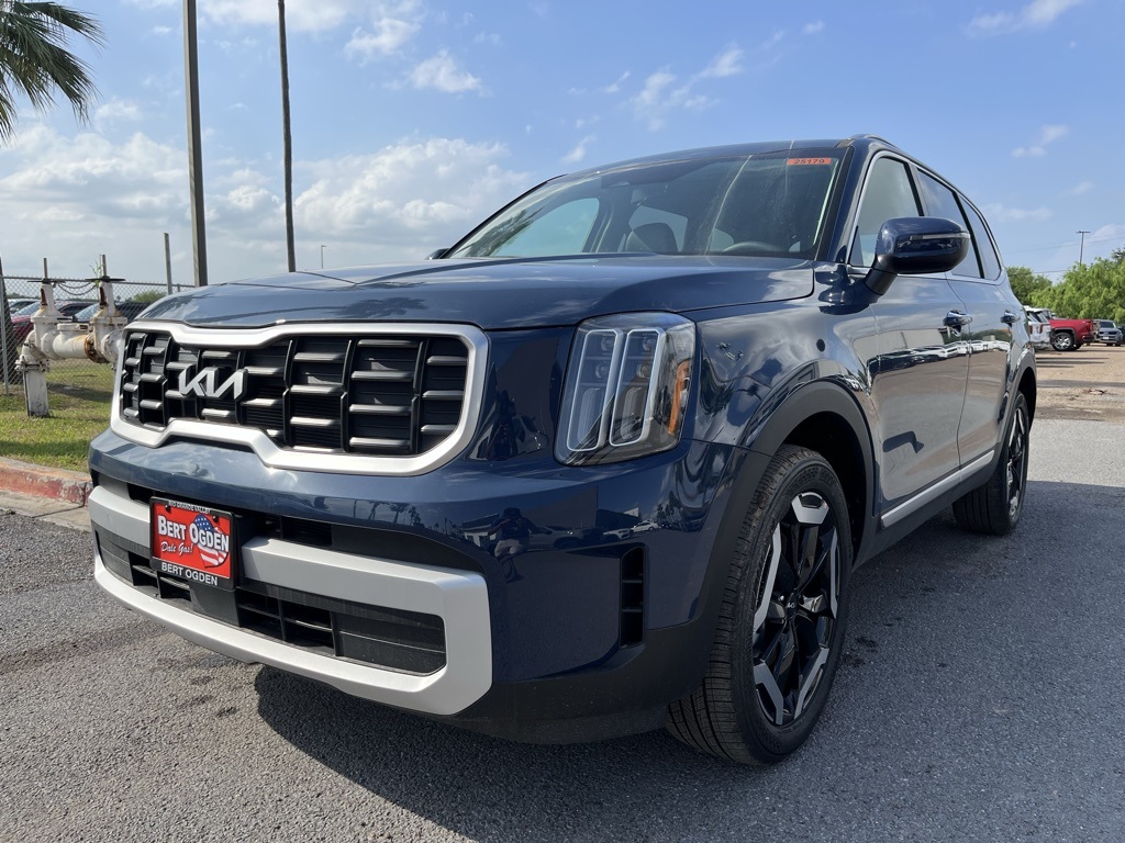 2025 Kia Telluride S photo 3