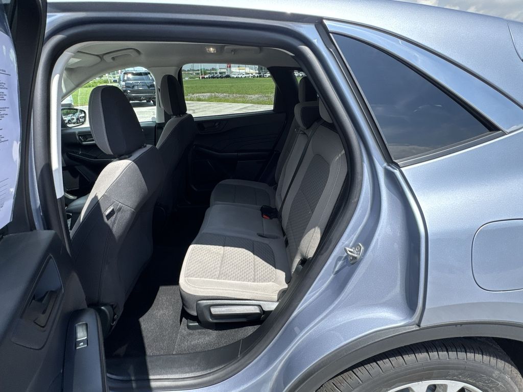 2022 Ford Escape SE photo 24