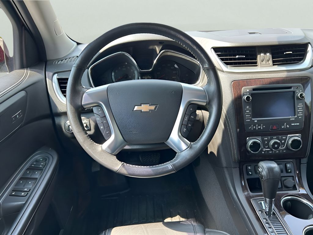 2017 Chevrolet Traverse Premier photo 13