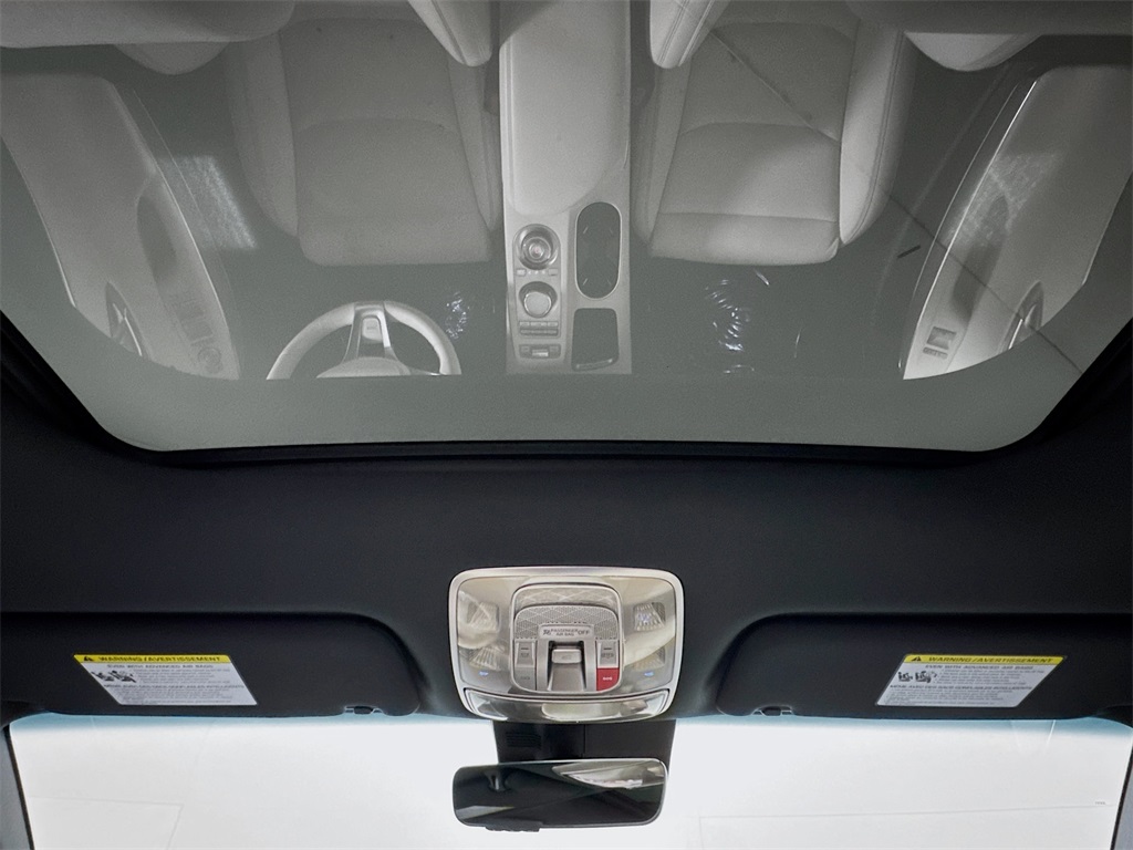 2024 Genesis Electrified GV70 Advanced photo 13