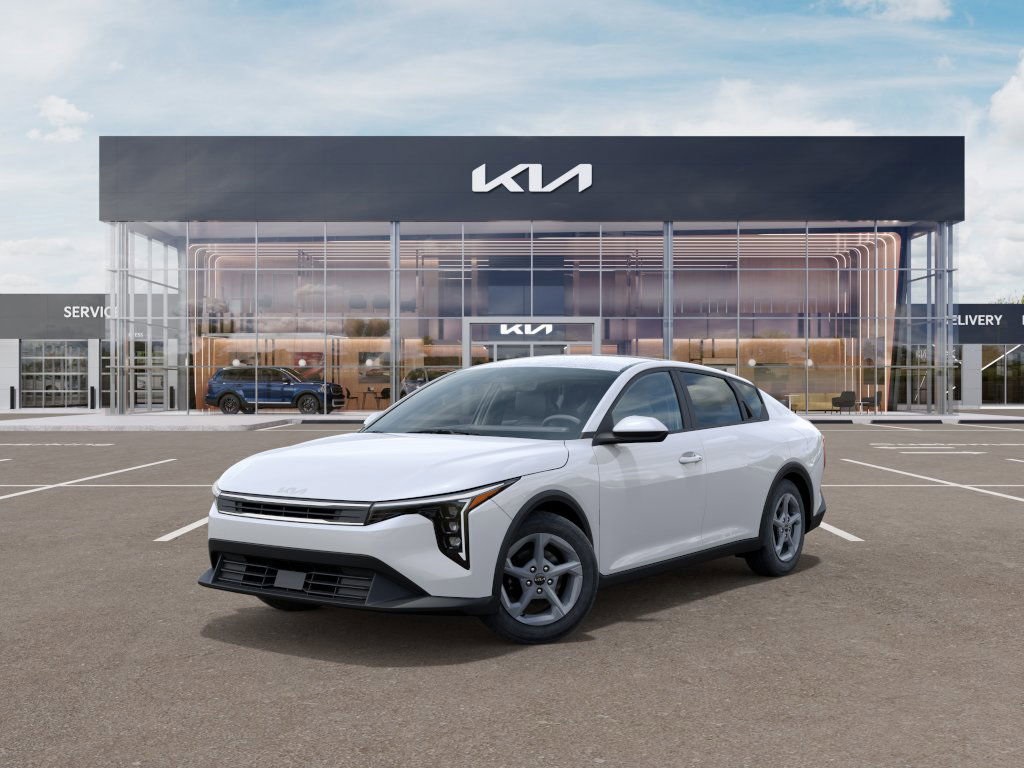 New 2025 White Kia LXS image 1