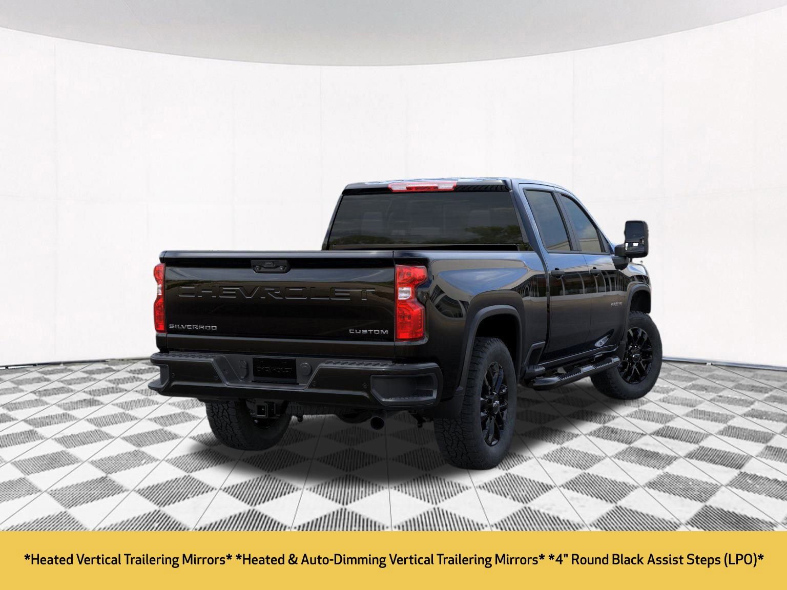 2025 Chevrolet Silverado 2500HD Custom photo 4