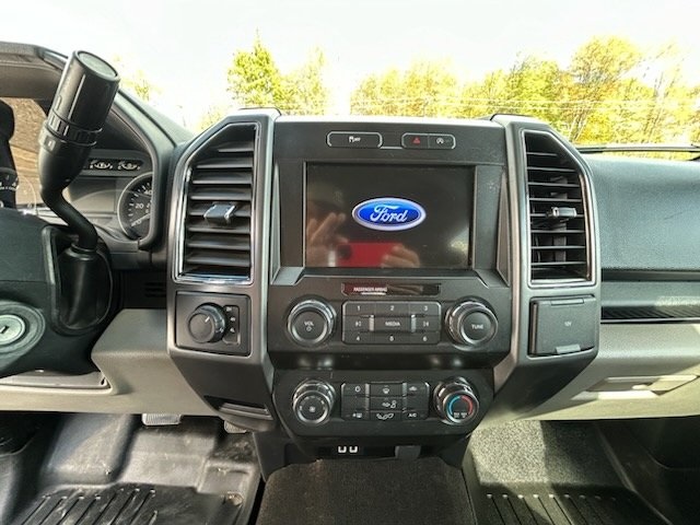 2019 Ford F-150 XLT photo 4