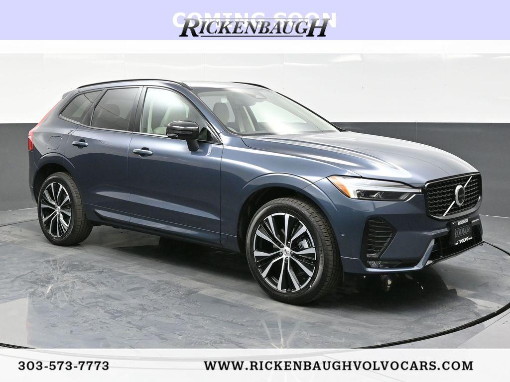 2025 Volvo XC60 Plus's photo