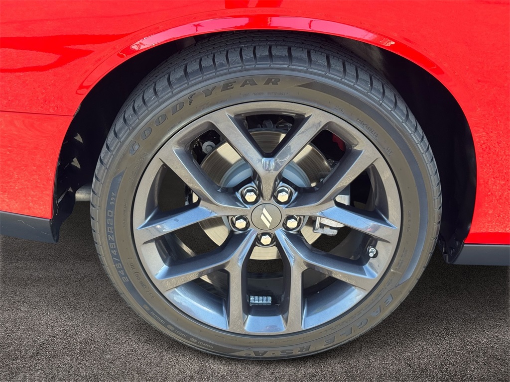 2023 Dodge Challenger GT photo 8
