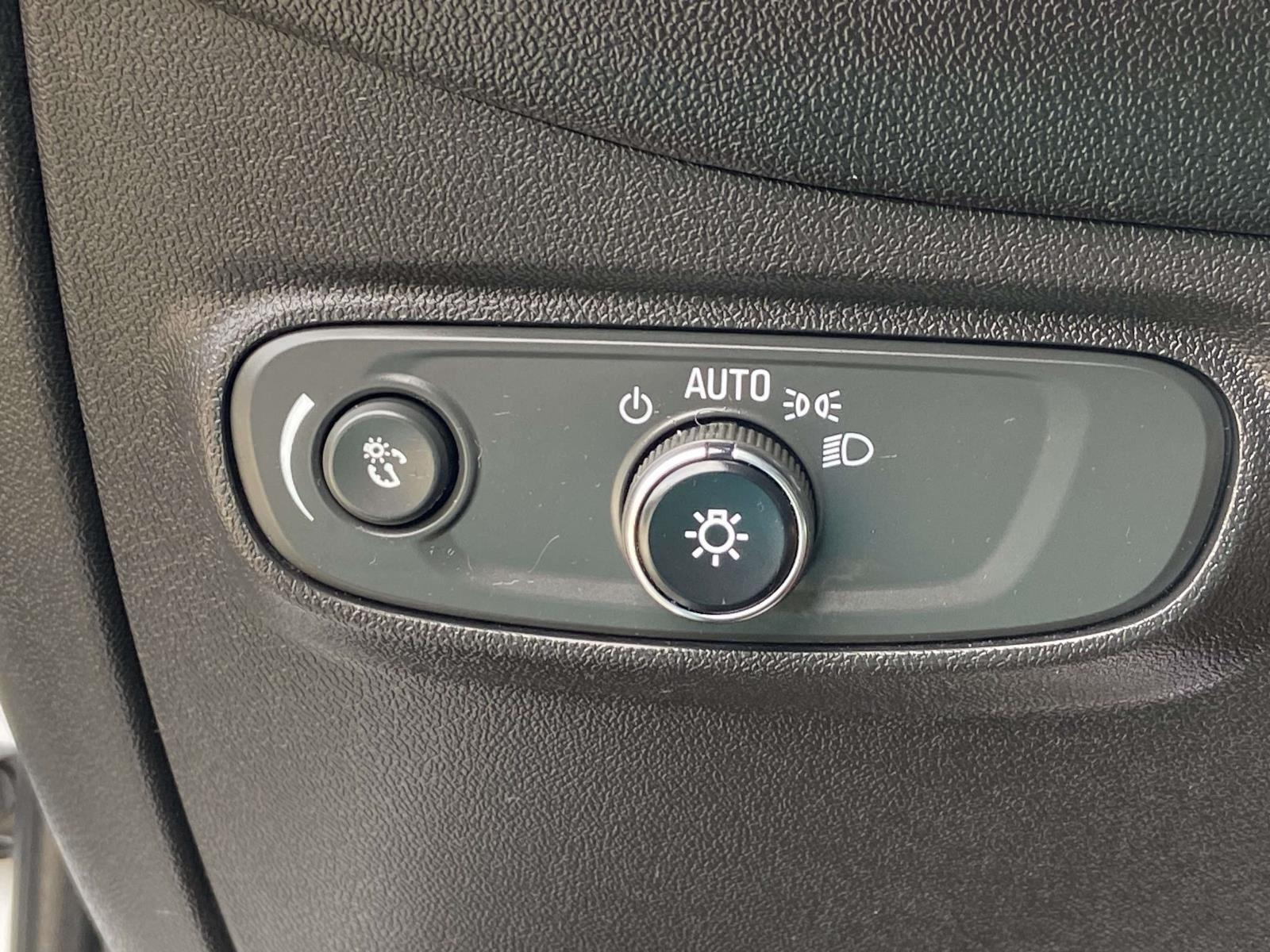 2022 Chevrolet Equinox LT photo 14