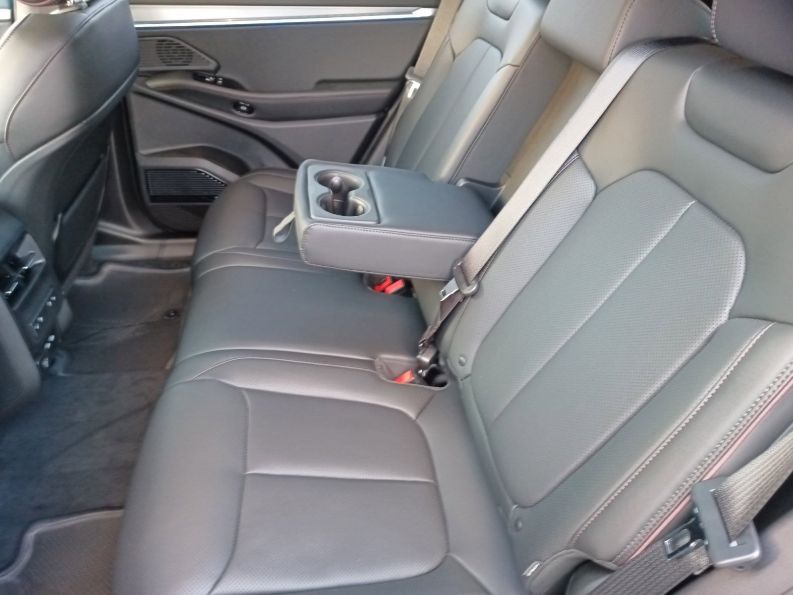 2025 Jeep Wagoneer S Launch Edition photo 16