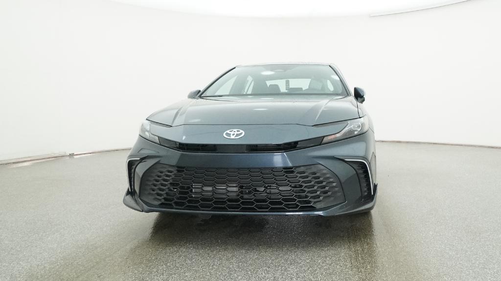 2026 Toyota Camry SE photo 3