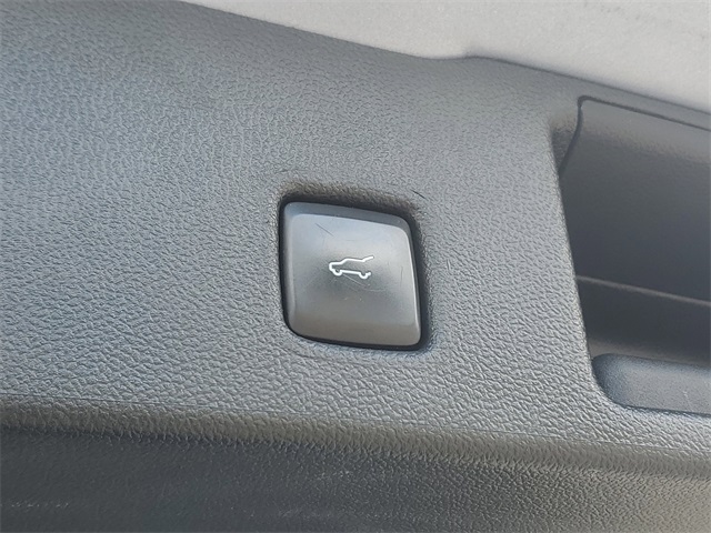2022 Ford Escape SEL photo 8