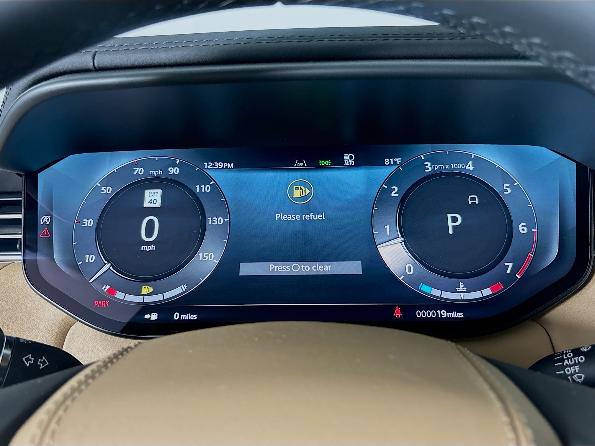 2025 Land Rover Range Rover Sport SE photo 13