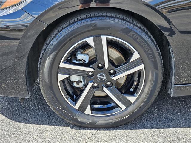 2024 Nissan Sentra SV photo 7