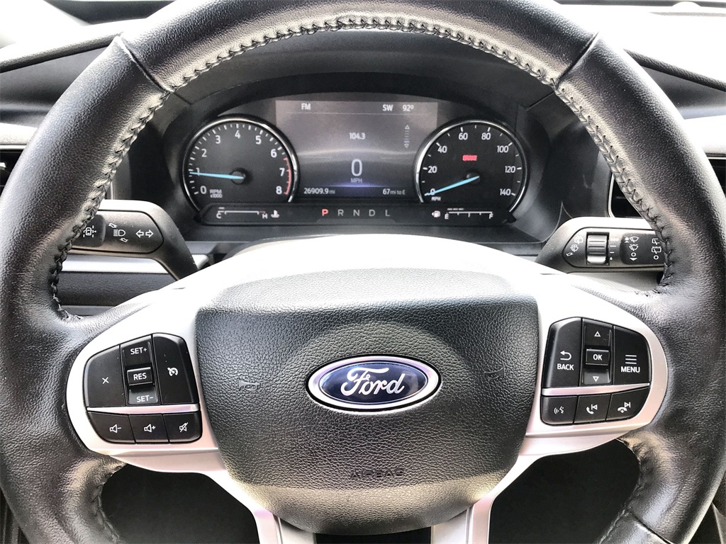 2023 Ford Explorer XLT photo 14
