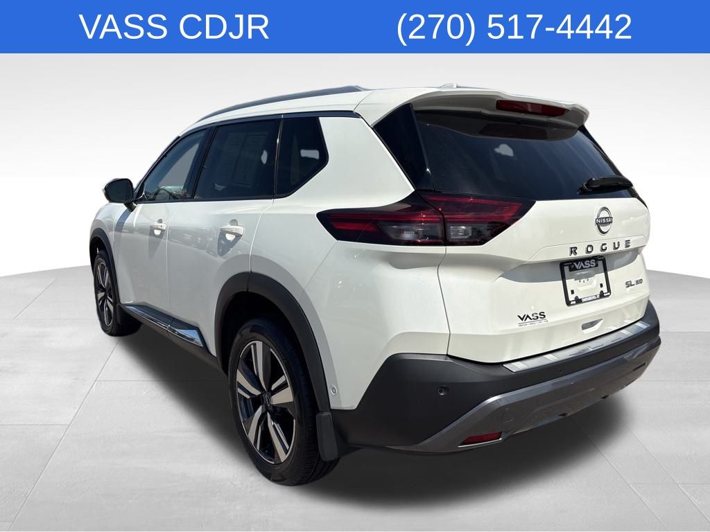 2022 Nissan Rogue SL photo 4
