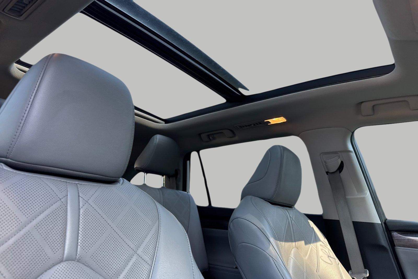 2022 Toyota Highlander Platinum photo 19
