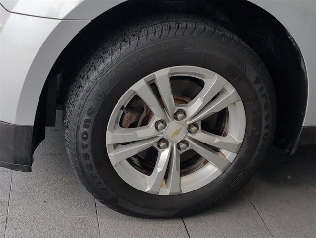 2012 Chevrolet Equinox LT photo 4